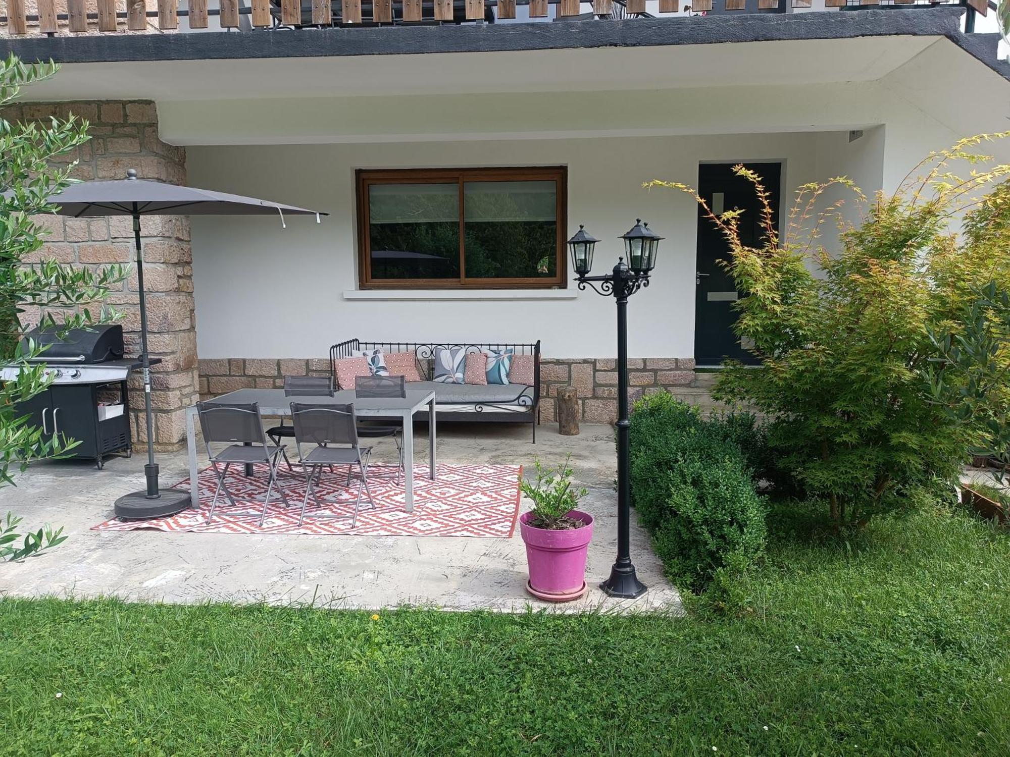 לינה וארוחת בוקר Le Jardin De Moulis, Saint Girons, Ariege, Pyrenees, מראה חיצוני תמונה